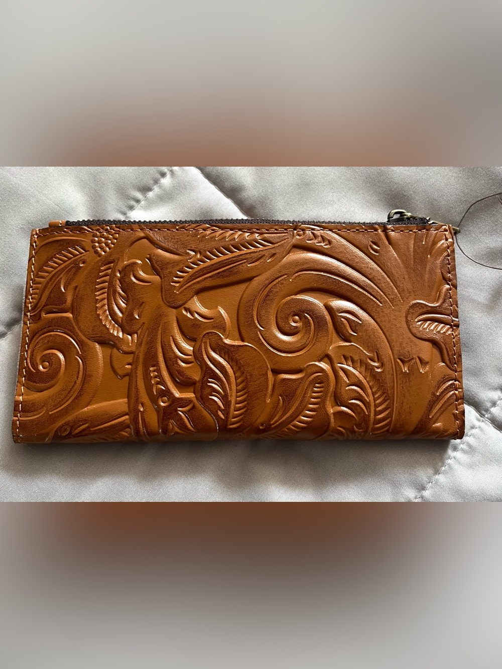 Patricia Nash NWT NAZARI Bifold Wallet in Cognac Color Full Grain Tooled Leather - Picture 2 of 12